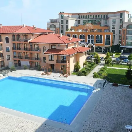 Apartament Family Near Beach, Pools & Star Dreams Complex Sveti Vlas
