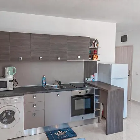Beautiful Private Apartment With Beach View At Star Dreams Complex *