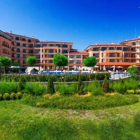 Family Near Beach, Pools & Star Dreams Complex *