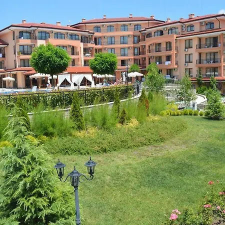 Apartment Family Near Beach, Pools & Star Dreams Complex *