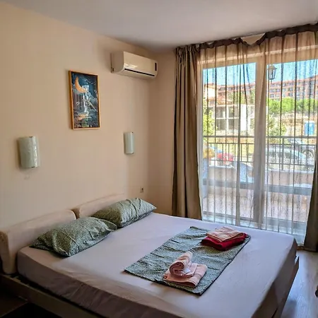 Apartment Family Near Beach, Pools & Star Dreams Complex Sveti Vlas